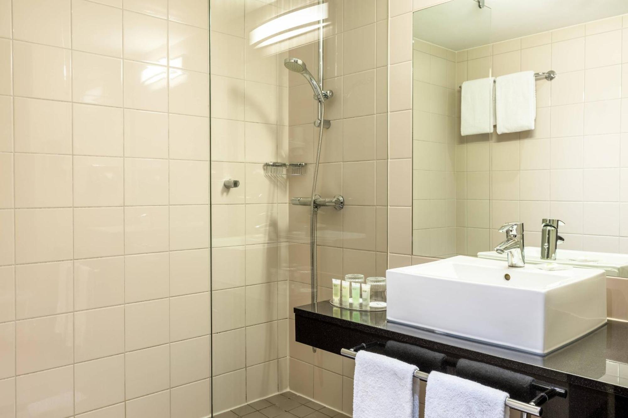 Courtyard By Marriott Paris Saint Denis Hotel Luaran gambar