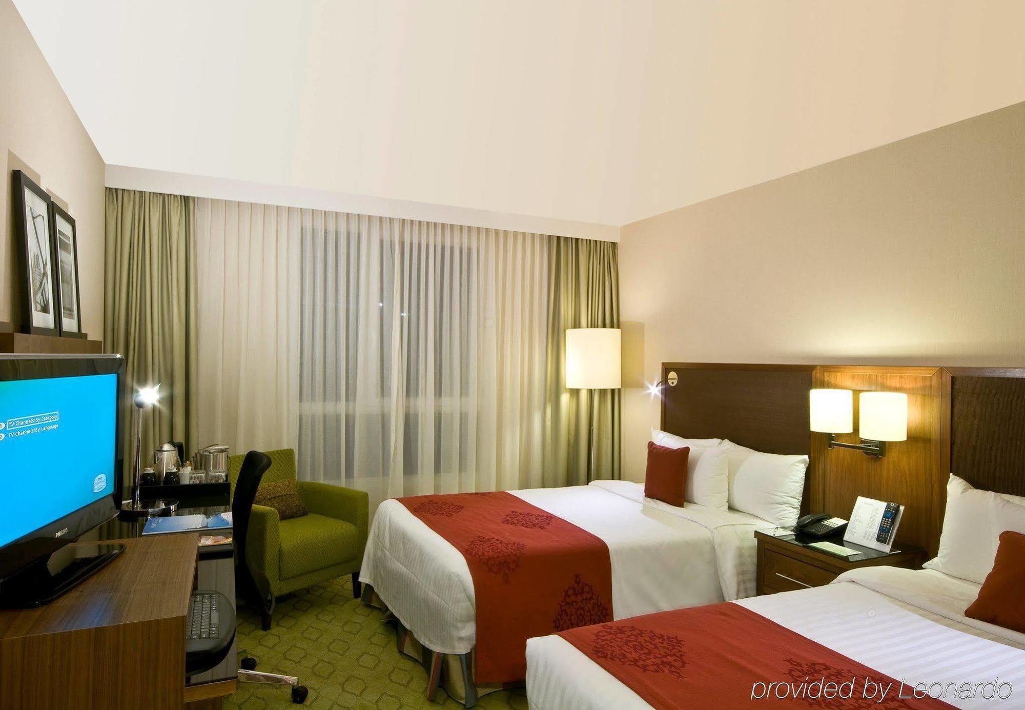 Courtyard By Marriott Paris Saint Denis Hotel Bilik gambar