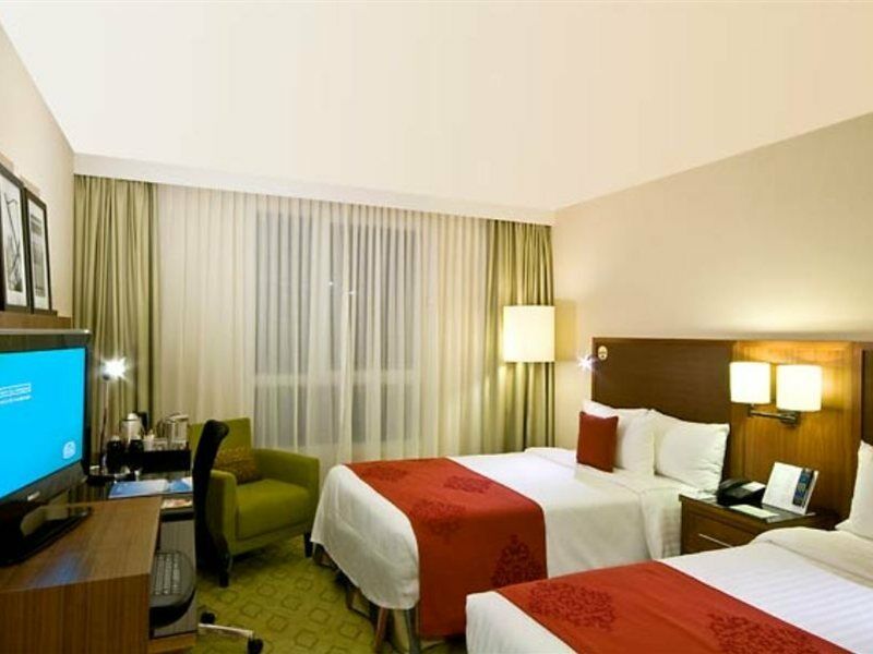 Courtyard By Marriott Paris Saint Denis Hotel Luaran gambar